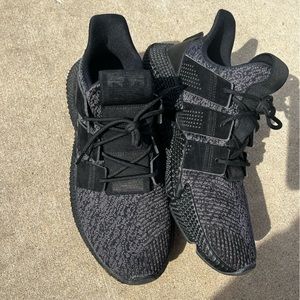 Black Adidas Men 10.5